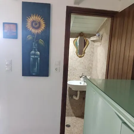 Elvina بيت للعطل Karavás