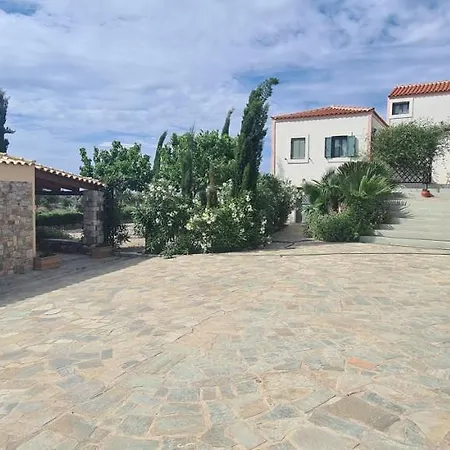 Elvina Holiday home